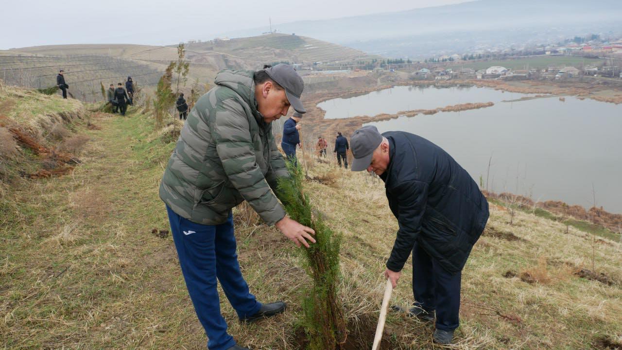 Гузаронидани корҳои ободонӣ ва кабудизоркунӣ дар шаҳри Кӯлоб